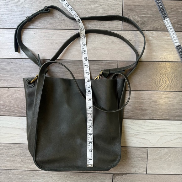 Madewell Green Tote Bag with Dual Handles and Structured Design - Picture 7 of 11